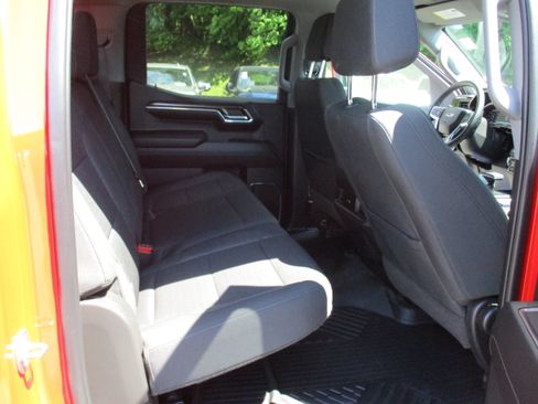 Used 2024 Chevrolet Silverado 1500 LT Trail Boss AWD/4WD image 13