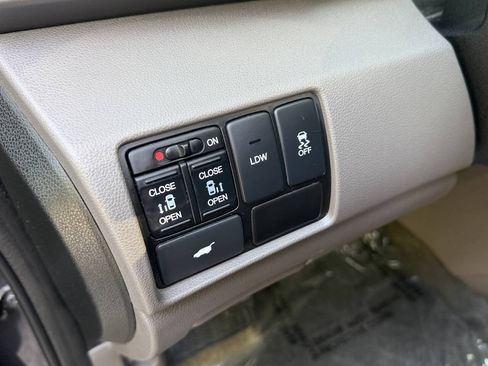 Used 2015 Honda Odyssey EX-L image 23