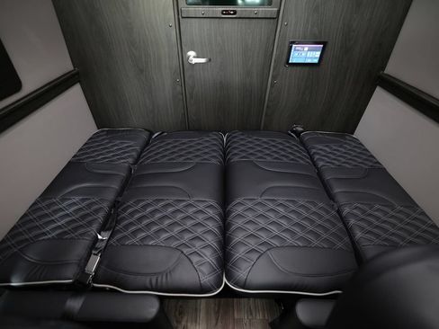 Used 2023 Mercedes-Benz Sprinter 3500 image 23