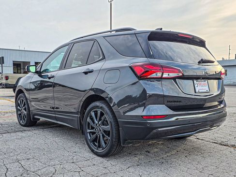 Used 2023 Chevrolet Equinox RS w/ RS Leather Package AWD/4WD image 4