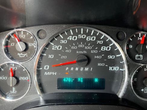 Used 2023 GMC Savana 3500 LS image 19