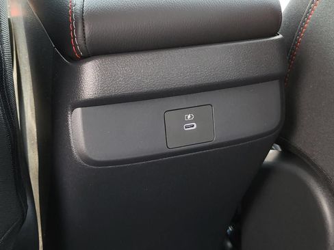 New 2027 Nissan Sentra SR w/ Floor Mat Package FWD image 13
