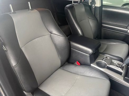 Used 2019 Toyota 4Runner SR5 Premium AWD/4WD image 36