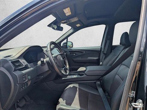 Used 2024 Honda Ridgeline Black Edition image 12