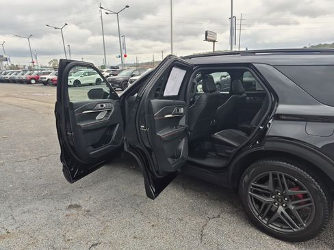 Used 2025 Ford Explorer ST image 15
