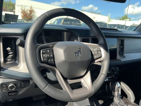 New 2024 Ford Bronco Outer Banks w/ Sasquatch Package image 16