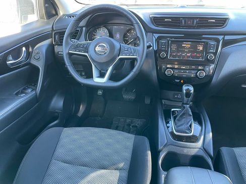 Certified 2021 Nissan Rogue Sport SV AWD/4WD image 7