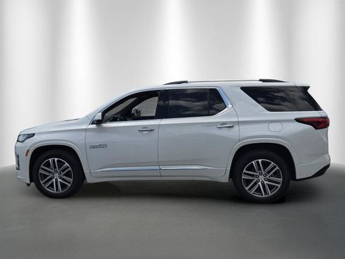 Used 2023 Chevrolet Traverse High Country w/ LPO, Floor Liner Package FWD image 4