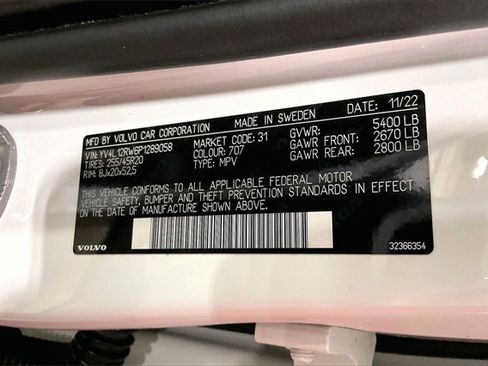 Certified 2023 Volvo XC60 B5 Plus w/ Protection Package Premier image 36