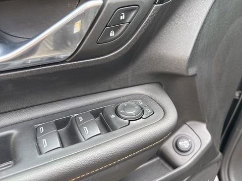 Used 2024 GMC Terrain AT4 w/ Infotainment Package II image 10