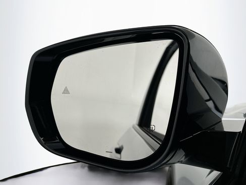 Used 2023 Jeep Grand Cherokee Limited image 16