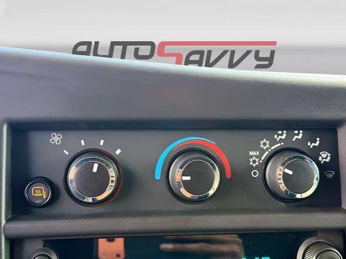 Used 2025 Chevrolet Express 2500 w/ Driver Convenience Package RWD image 15