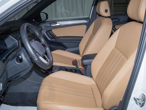 Used 2024 Volkswagen Tiguan SE R-Line image 12