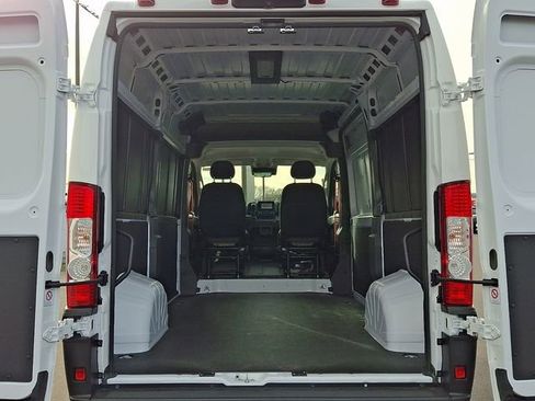 Used 2024 RAM ProMaster 2500 w/ Safety Group image 29