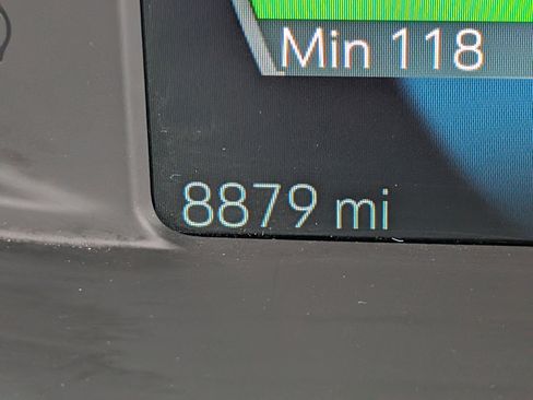 Used 2020 Chevrolet Bolt Premier w/ Infotainment Package image 24