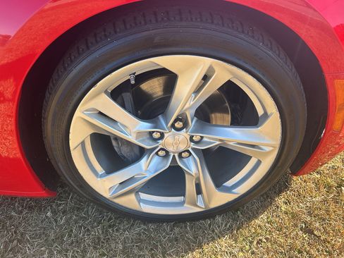 Used 2019 Chevrolet Camaro SS image 28