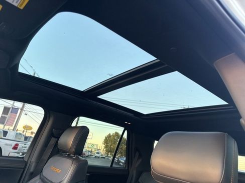 Used 2025 Ford Expedition Tremor image 31