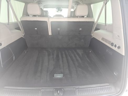 Used 2024 Jeep Wagoneer L Series II w/ Flexible Seating Group AWD/4WD image 5