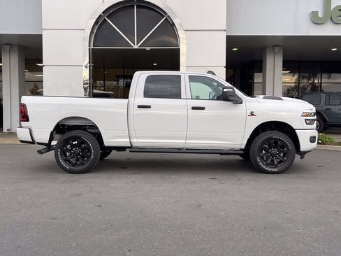 New 2026 RAM 2500 Tradesman AWD/4WD image 10