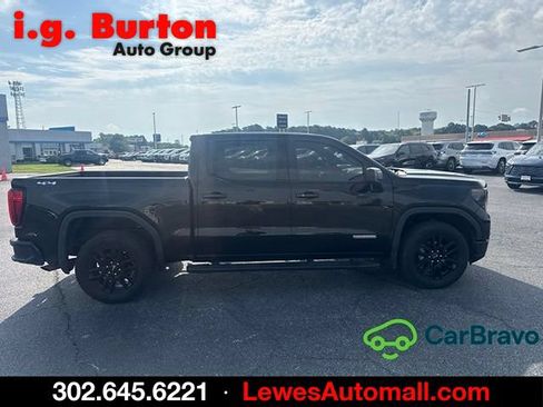 Used 2023 GMC Sierra 1500 Elevation w/ LPO, Elevation Black Package AWD/4WD image 2