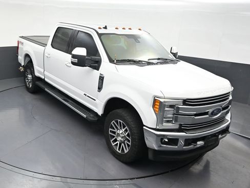 Used 2019 Ford F250 Lariat w/ Lariat Ultimate Package AWD/4WD image 21