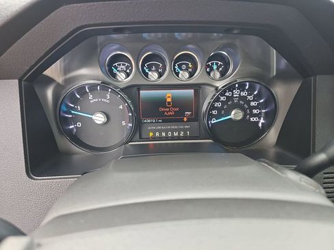 Used 2014 Ford F250 Lariat w/ Lariat Ultimate Package image 13