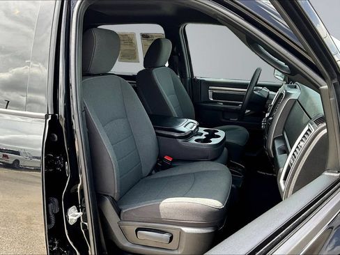 Used 2024 RAM 1500 Warlock AWD/4WD image 31