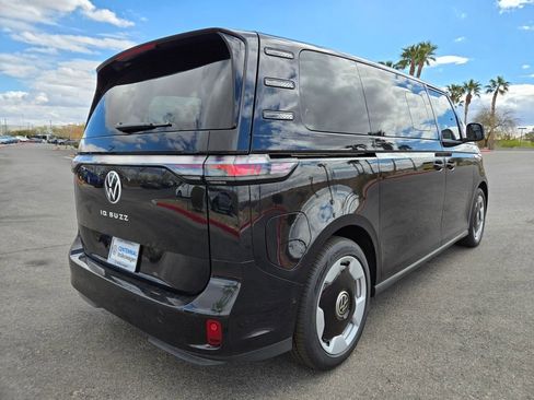 New 2025 Volkswagen ID. Buzz Pro S Plus RWD image 4