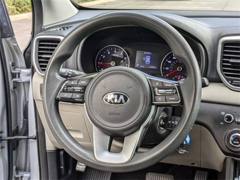 Used 2020 Kia Sportage LX w/ LX Popular Package image 15