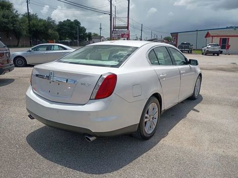 Used 2012 Lincoln MKS FWD image 5