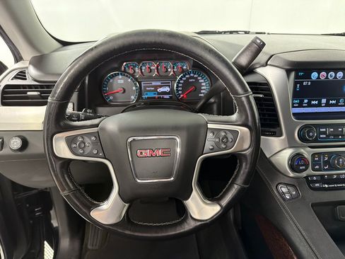 Used 2018 GMC Yukon XL SLT RWD image 14