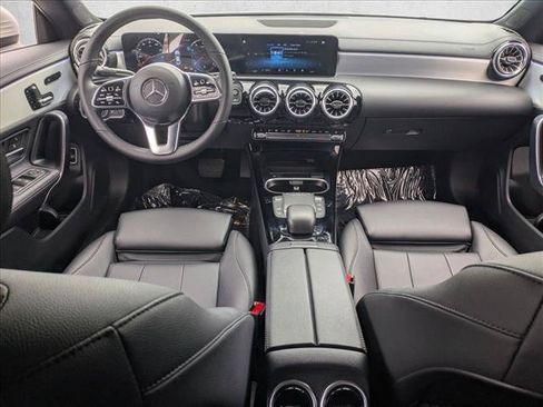 Used 2023 Mercedes-Benz CLA 250 image 15
