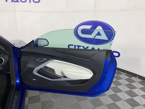 Used 2016 Chevrolet Camaro LT RWD image 30