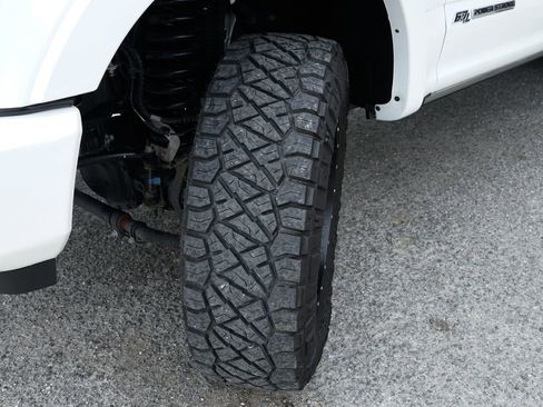 Used 2022 Ford F250 Platinum w/ FX4 Off-Road Package image 49