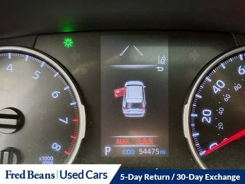 Used 2019 Toyota RAV4 XLE Premium image 13