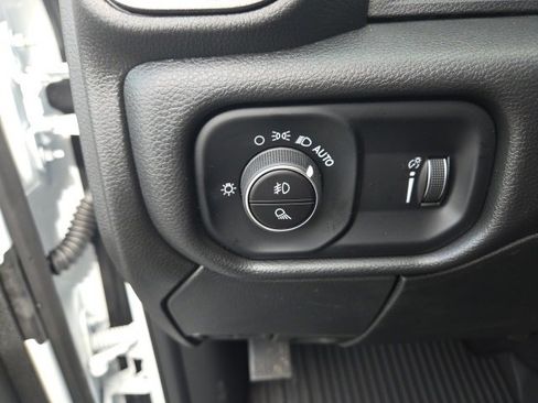 New 2025 RAM 2500 Tradesman image 31