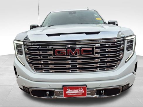 Used 2022 GMC Sierra 1500 Denali image 7