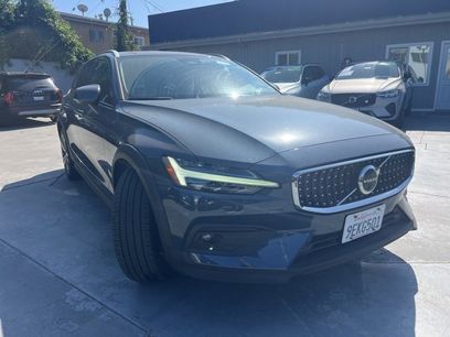 Used 2023 Volvo V60 B5 Cross Country Plus w/ Climate Package