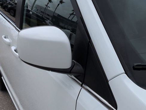 Used 2018 Dodge Grand Caravan SXT FWD image 12