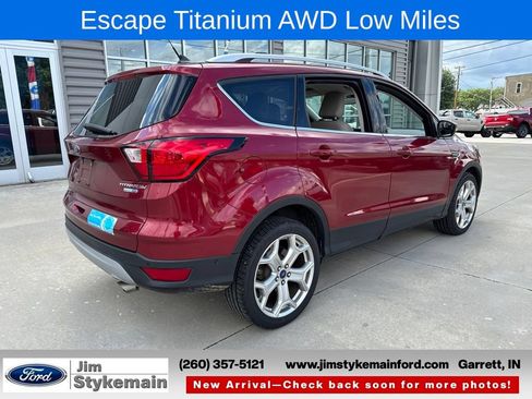 Used 2019 Ford Escape Titanium AWD/4WD image 5