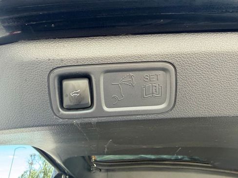 Used 2024 Ford Expedition Max XLT AWD/4WD image 21