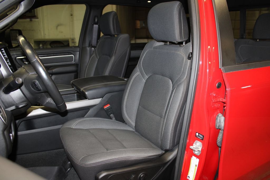 Used 2022 RAM 1500 Big Horn AWD/4WD image 29