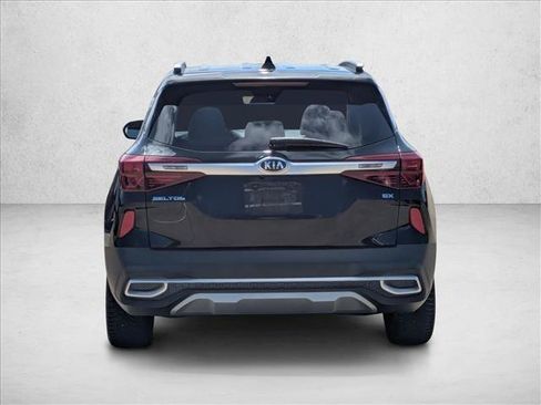 Used 2021 Kia Seltos EX AWD/4WD image 7