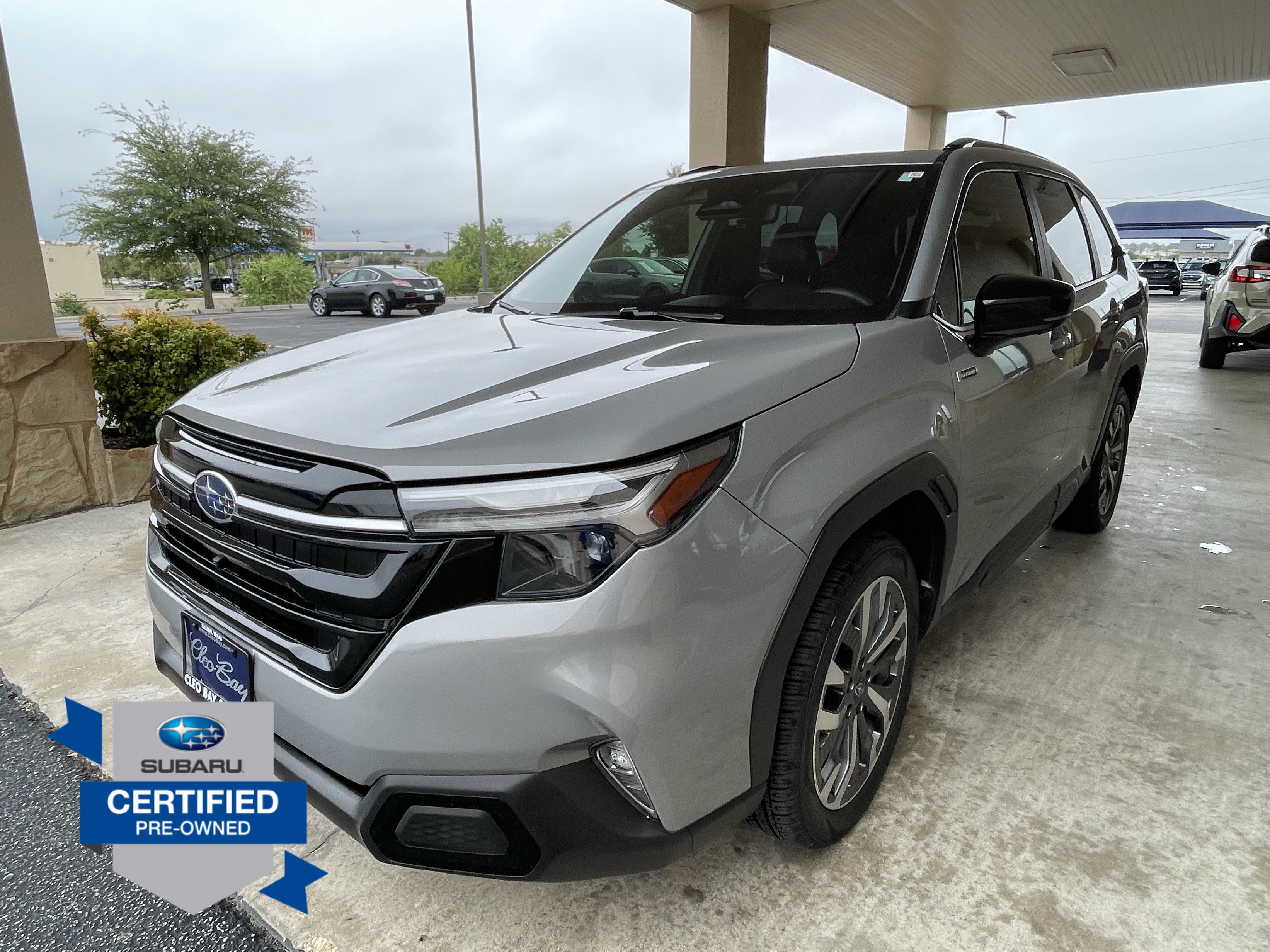 Used 2025 Subaru Forester Touring AWD/4WD image 3