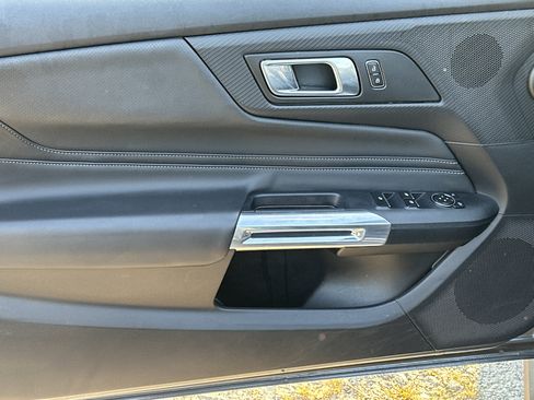 Used 2025 Ford Mustang Premium RWD image 10