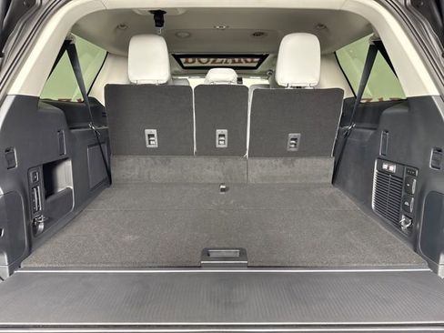 New 2025 Ford Expedition Max Platinum w/ Driver's Package image 26
