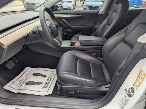 Used 2023 Tesla Model 3 Standard Range image 21