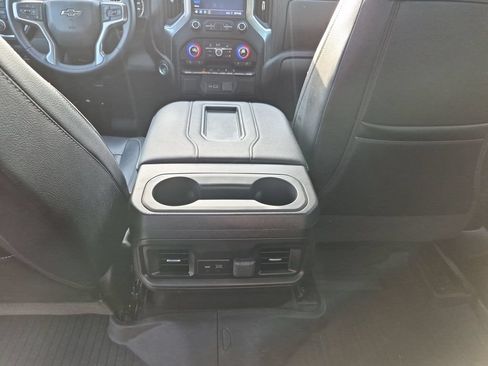 Used 2022 Chevrolet Silverado 1500 RST AWD/4WD image 34