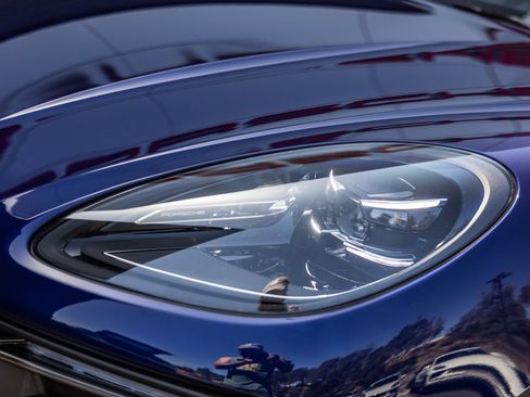 Certified 2026 Porsche Macan AWD/4WD image 27