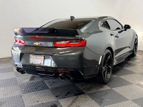 Used 2018 Chevrolet Camaro SS RWD image 10
